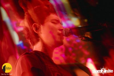 Joey Phuwasit mini-concert at Fullmoon Terrace & Bar — photo 152