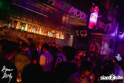 Jam ft. Chin Chinawut Knomjean Kulamas at Dope & Dirty — photo 32