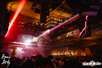 Jam ft. Chin Chinawut Knomjean Kulamas at Dope & Dirty — photo 72