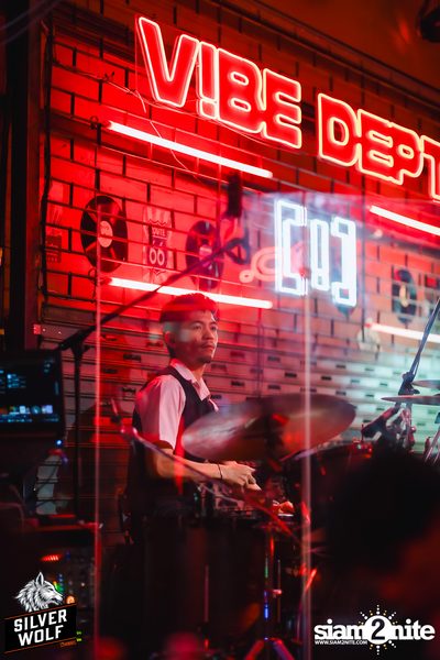 ภาพบรรยากาศงาน Silver Wolf presents Timethai concert ที่ Vibe Dept — photo 40