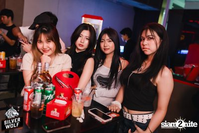 ภาพบรรยากาศงาน Silver Wolf presents Timethai concert ที่ Vibe Dept — photo 80