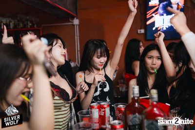 ภาพบรรยากาศงาน Silver Wolf presents Timethai concert ที่ Vibe Dept — photo 141