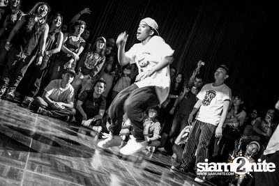 STEP UP TO THE BEAT — photo 1