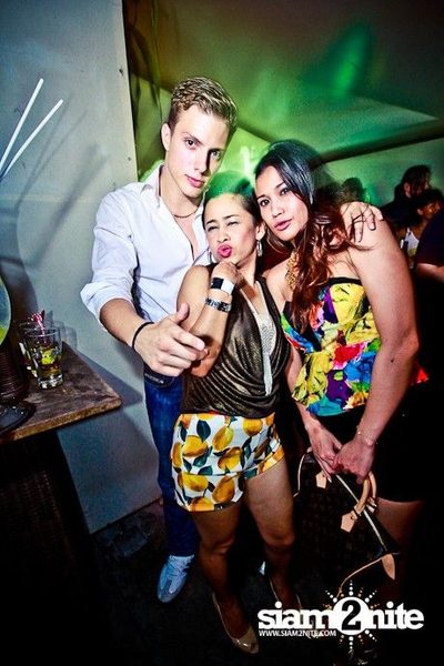 SUK 11 CLUB CRAWL — photo 48