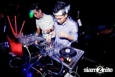 Singapore Swing — photo 3