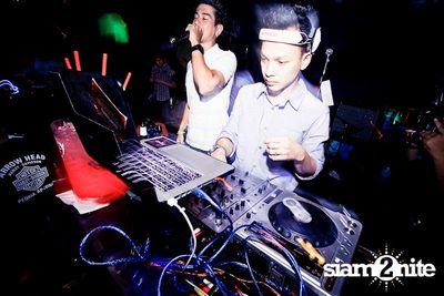 Singapore Swing — photo 4