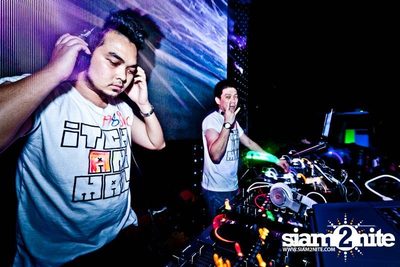 Itch Animal DJ Club pres. "Write on My Fucking T-Shirt" Party — photo 84