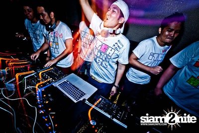 Itch Animal DJ Club pres. "Write on My Fucking T-Shirt" Party — photo 178