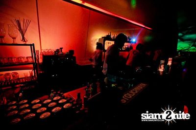 SUK 11 CLUB CRAWL — photo 2
