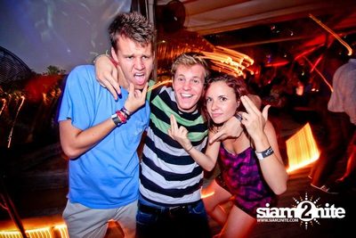 SUK 11 CLUB CRAWL — photo 29
