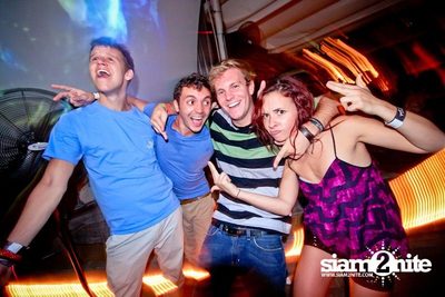 SUK 11 CLUB CRAWL — photo 30