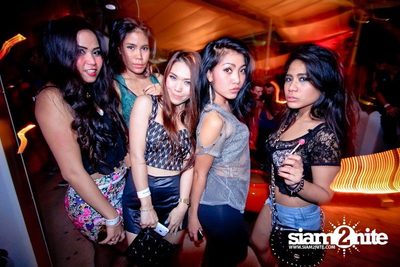 SUK 11 CLUB CRAWL — photo 3