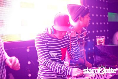 VRT pres. TRASH & GLOW — photo 97