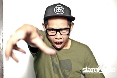VRT pres. TRASH & GLOW — photo 4