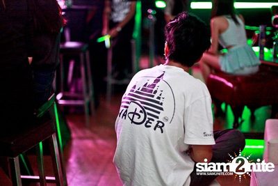 VRT pres. TRASH & GLOW — photo 35