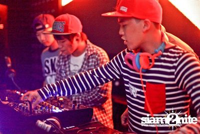 VRT pres. TRASH & GLOW — photo 84