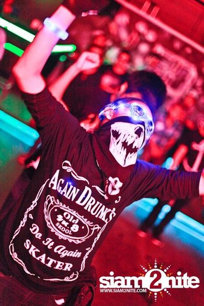 VRT pres. TRASH & GLOW — photo 27
