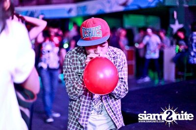 VRT pres. TRASH & GLOW — photo 32