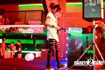 VRT pres. TRASH & GLOW — photo 37