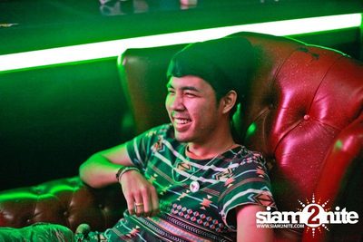 VRT pres. TRASH & GLOW — photo 54