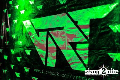 VRT pres. TRASH & GLOW — photo 16