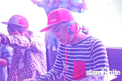 VRT pres. TRASH & GLOW — photo 72