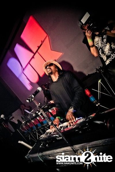 DAM-FUNK IN BANGKOK — photo 131