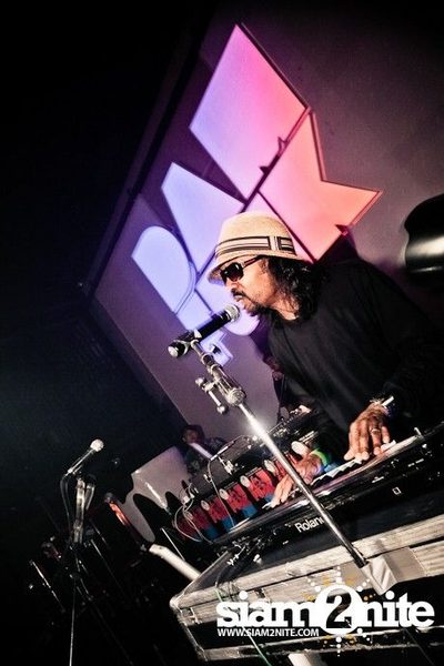 DAM-FUNK IN BANGKOK — photo 1