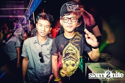 VRT pres. TRASH & GLOW — photo 24
