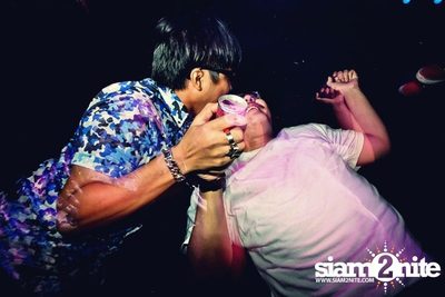 VRT pres. TRASH & GLOW — photo 61