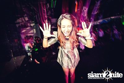 VRT pres. TRASH & GLOW — photo 75