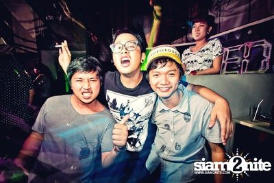 VRT pres. TRASH & GLOW — photo 27