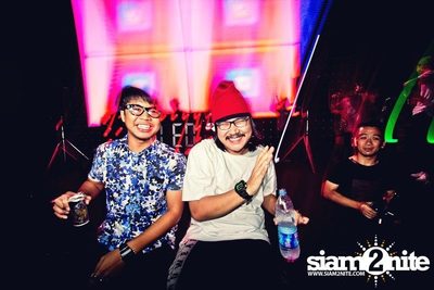 VRT pres. TRASH & GLOW — photo 58