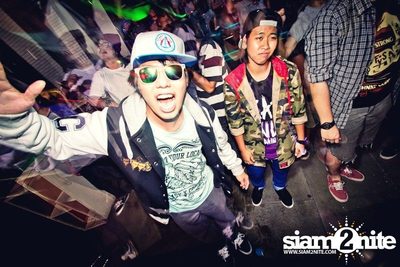 VRT pres. TRASH & GLOW — photo 64