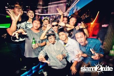 VRT pres. TRASH & GLOW — photo 29