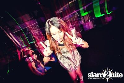 VRT pres. TRASH & GLOW — photo 76