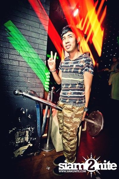 VRT pres. TRASH & GLOW — photo 77
