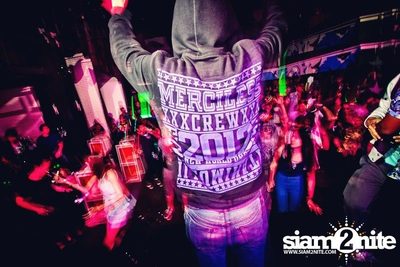 VRT pres. TRASH & GLOW — photo 85