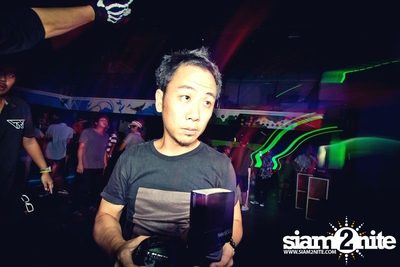 VRT pres. TRASH & GLOW — photo 50