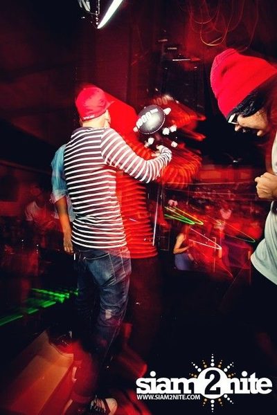 VRT pres. TRASH & GLOW — photo 13
