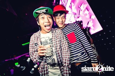 VRT pres. TRASH & GLOW — photo 8