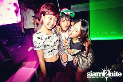 VRT pres. TRASH & GLOW — photo 52