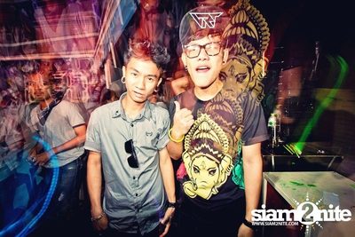 VRT pres. TRASH & GLOW — photo 23