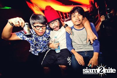VRT pres. TRASH & GLOW — photo 59
