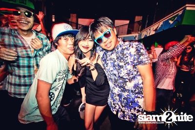 VRT pres. TRASH & GLOW — photo 104