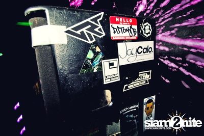 VRT pres. TRASH & GLOW — photo 17