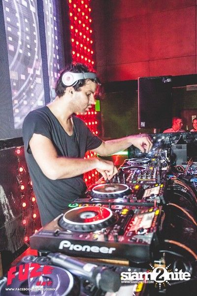 R3HAB — photo 1