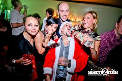 Suk 11 Santa Crawls — photo 36