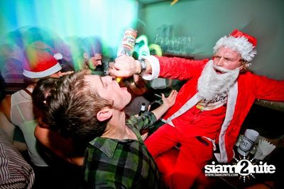 Suk 11 Santa Crawls — photo 29