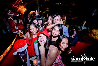 Suk 11 Santa Crawls — photo 93